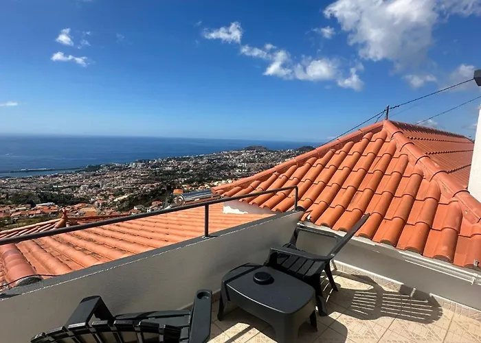 The Hill View House Φουνκάλ