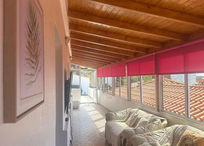 Dom wakacyjny The Hill View House *