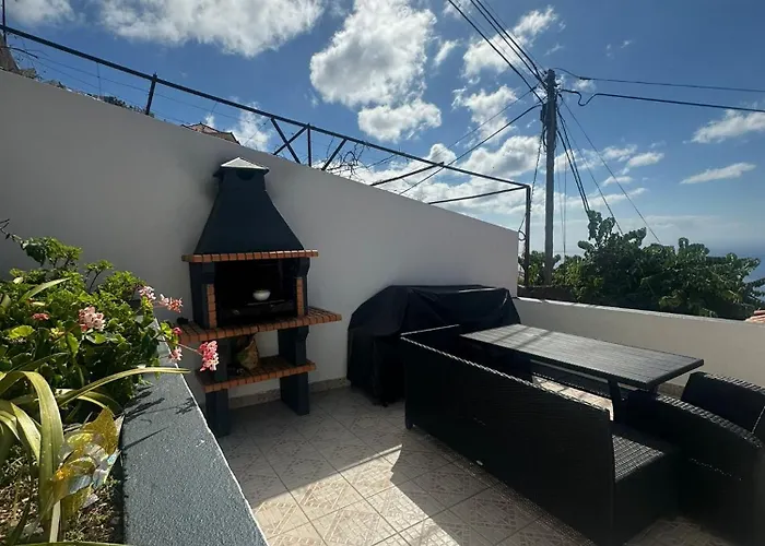 The Hill View House Dom wakacyjny